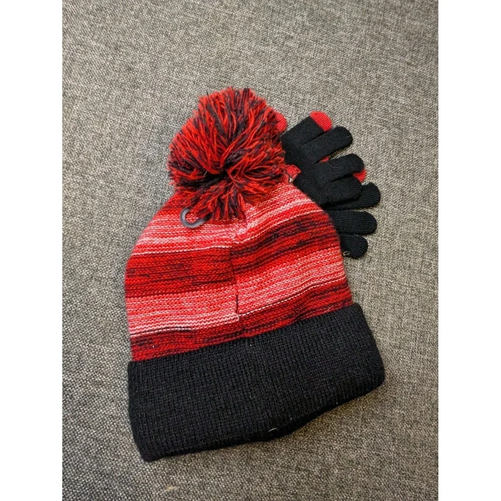 NBA Youth Pom Beanie Knit Winter Cuffed Hat & Gloves Set Red Black‎ One Size